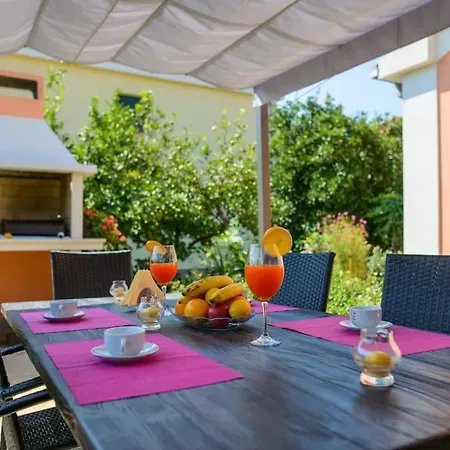 Holiday home Charming House *