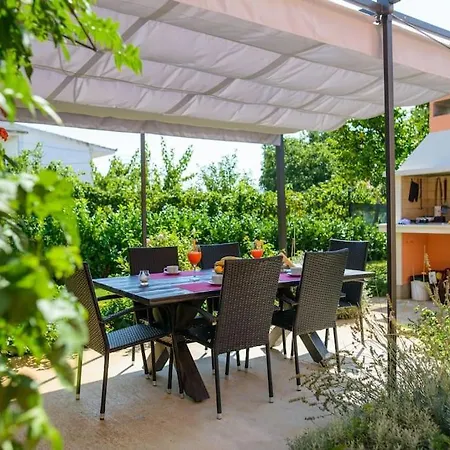 Holiday home Charming House *